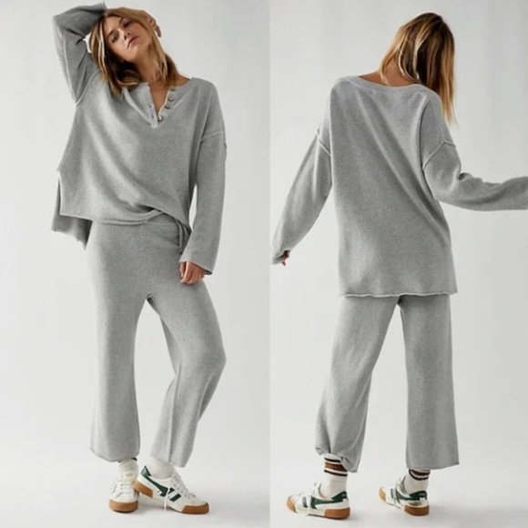 Free People Sweaters - Free People Light Gray V-Neck Sweater Set
